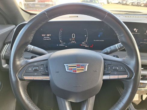 Certified 2024 Cadillac XT4 Premium Luxury image 8