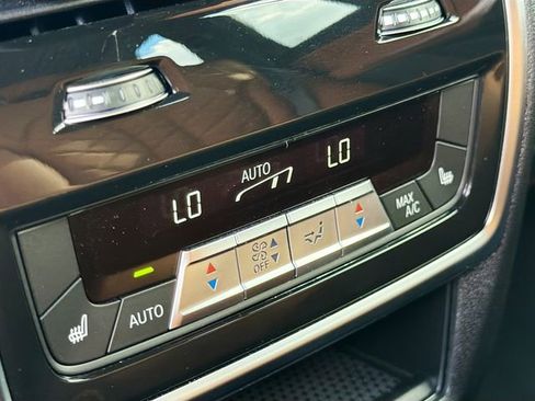 Used 2025 BMW X5 xDrive40i w/ Climate Comfort Package image 20