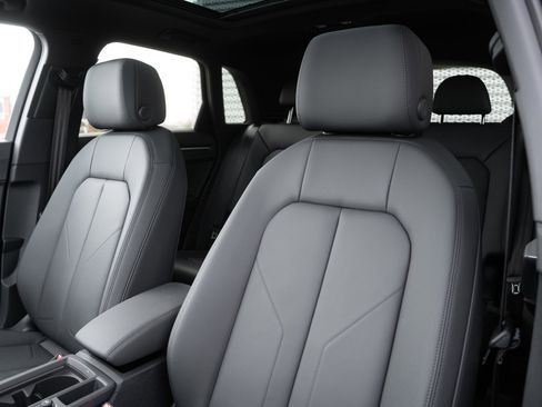 New 2025 Audi Q3 2.0T Premium image 22