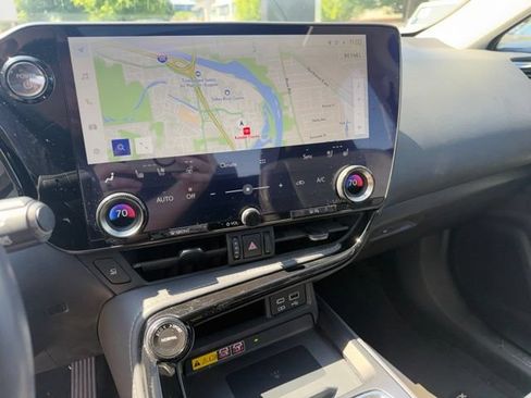 Used 2024 Lexus NX 350h AWD w/ Vision Package image 9