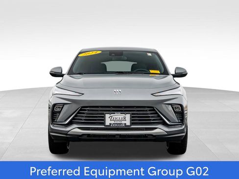 Used 2024 Buick Envista Preferred w/ Convenience I Package image 2