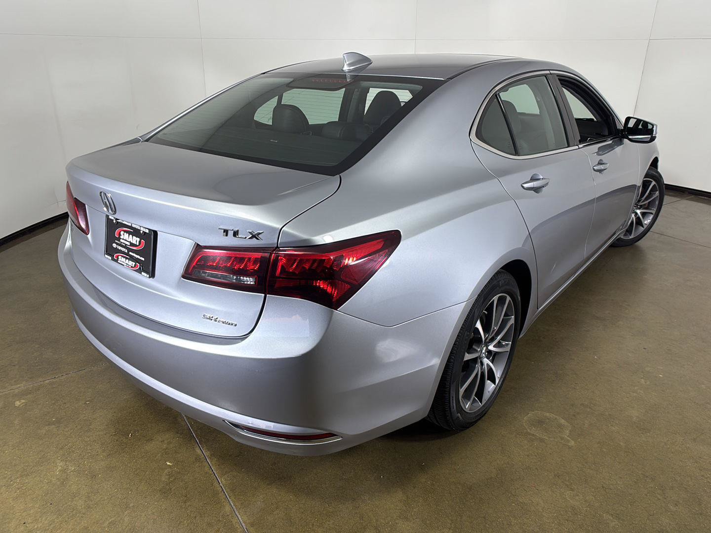 Used 2017 Acura TLX w/ Technology Package AWD/4WD image 17