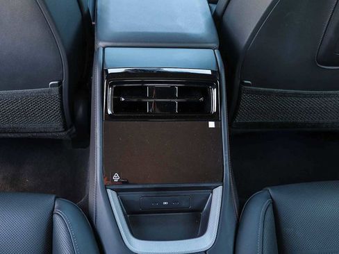 Used 2025 Porsche Panamera 4 image 23