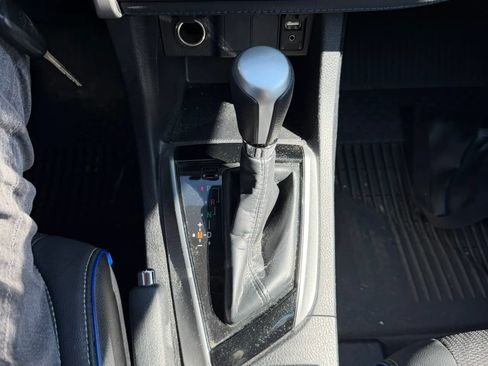 Used 2019 Toyota Corolla SE FWD image 24