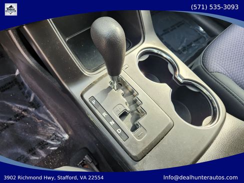 Used 2012 Kia Sorento FWD image 25