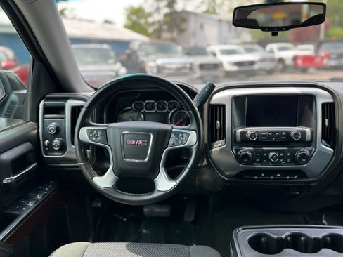 Used 2017 GMC Sierra 1500 SLE w/ SLE Value Package AWD/4WD image 10