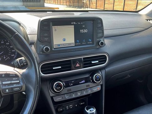 Used 2021 Hyundai Kona Ultimate w/ Cargo Package AWD/4WD image 6