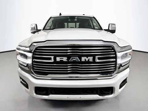 Used 2024 RAM 2500 Laramie AWD/4WD image 2
