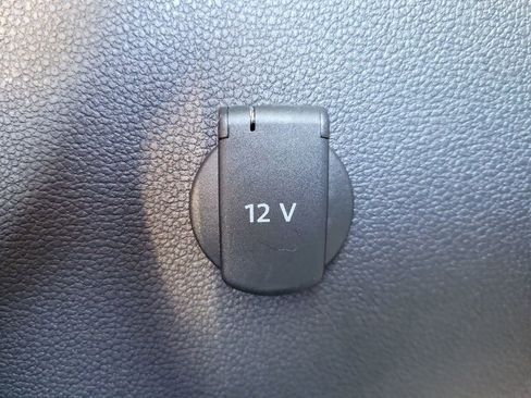Used 2023 Volkswagen Atlas Cross Sport SEL Premium R-Line AWD/4WD image 9