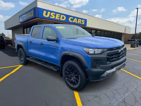 Used 2025 Chevrolet Colorado Trail Boss image 4