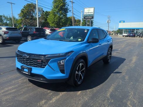 Certified 2024 Chevrolet Trax RS FWD image 4