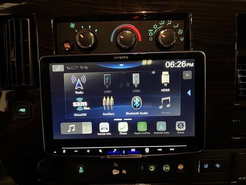 Used 2025 GMC Savana 2500 w/ Driver Convenience Package image 44