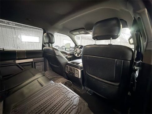 Used 2017 Ford F250 Lariat w/ Chrome Package image 11