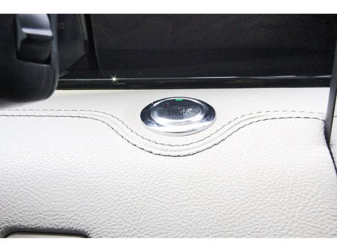 Used 2021 Lincoln Navigator Reserve w/ Luxury Package RWD image 31