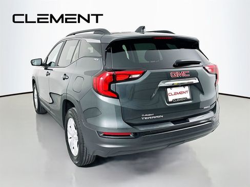 Used 2021 GMC Terrain SLE w/ Driver Convenience Package AWD/4WD image 10