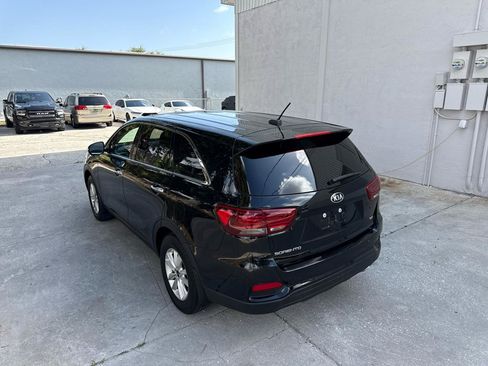 Used 2019 Kia Sorento L FWD image 7