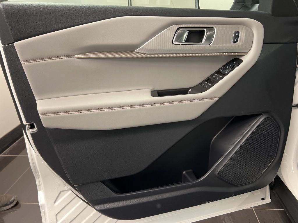 New 2026 Ford Explorer Active w/ Active Comfort Package AWD/4WD image 26