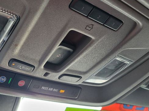 Used 2020 Chevrolet Silverado 1500 LTZ w/ LTZ Convenience Package image 21