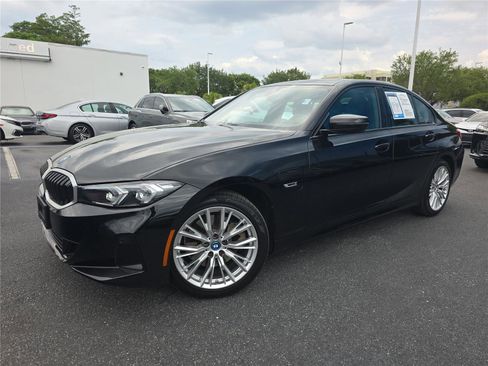 Used 2023 BMW 330e RWD image 30