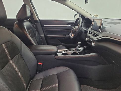 Used 2023 Nissan Altima 2.5 SR AWD/4WD image 21