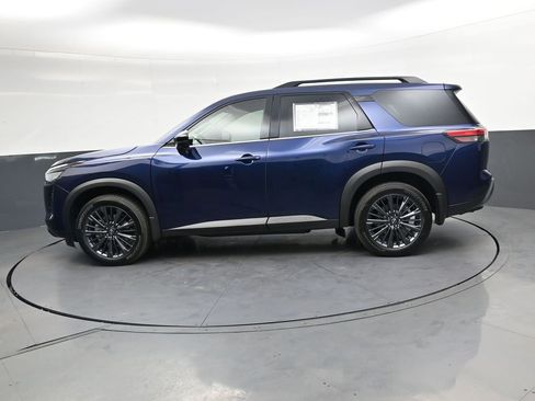 New 2026 Nissan Pathfinder SL AWD/4WD image 7