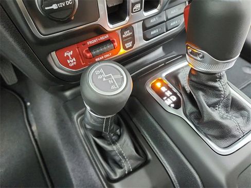 New 2026 Jeep Gladiator Rubicon w/ Steel Bumper Group image 34