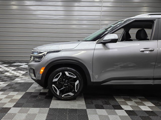 Used 2025 Kia Seltos SX AWD/4WD image 41