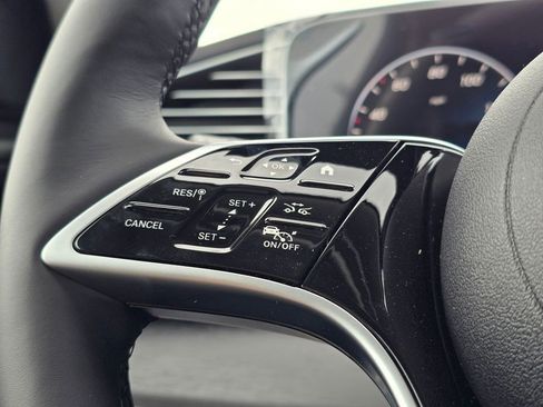 New 2026 Mercedes-Benz GLE 350 4MATIC image 31