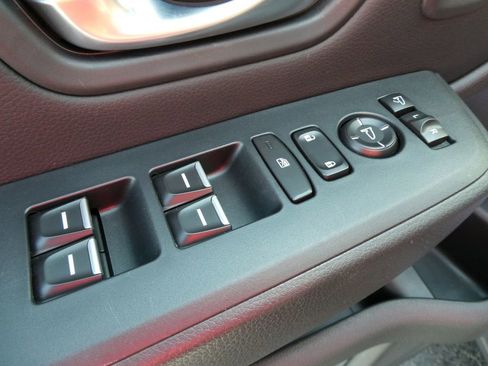 Used 2025 Honda Pilot Black Edition image 27