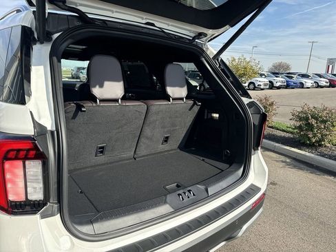 New 2025 Ford Explorer Platinum w/ LUX Leather Package image 25