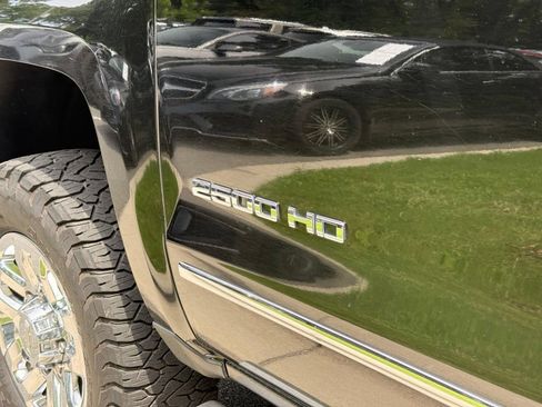 Used 2018 Chevrolet Silverado 2500 LTZ w/ Duramax Plus Package AWD/4WD image 14