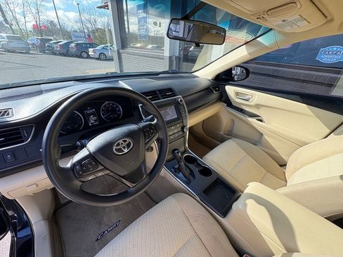 Used 2017 Toyota Camry LE image 16
