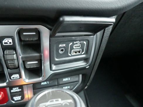 New 2026 Jeep Gladiator Rubicon AWD/4WD image 26