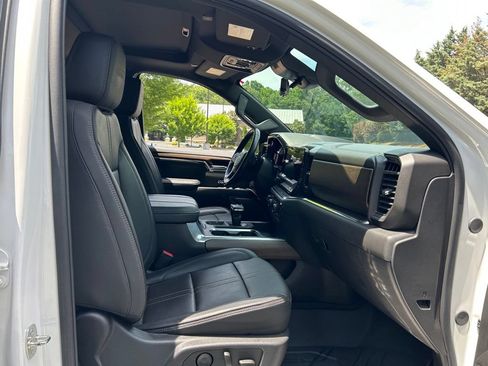 Used 2024 Chevrolet Silverado 1500 High Country AWD/4WD image 59