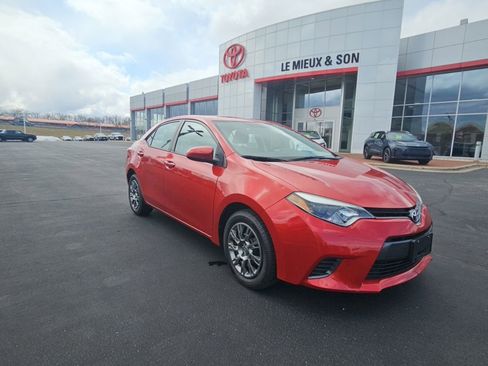 Used 2016 Toyota Corolla LE FWD image 1