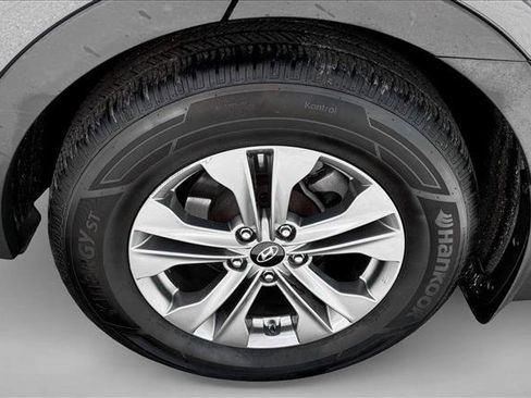 Used 2015 Hyundai Santa Fe Sport w/ Option Group 02 image 9
