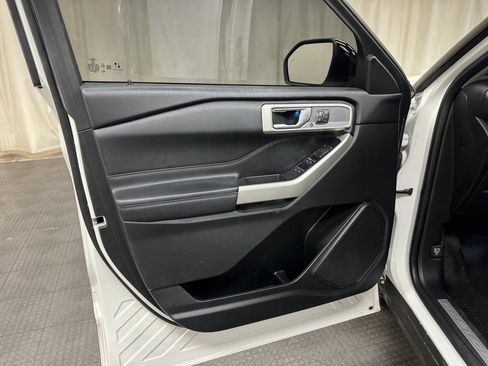 Used 2021 Ford Explorer Limited w/ Equipment Group 301A image 25