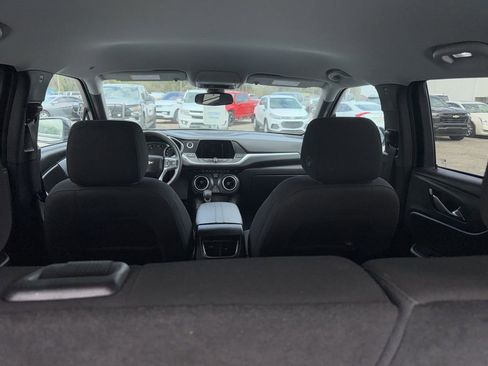 Used 2022 Chevrolet Blazer LT image 9