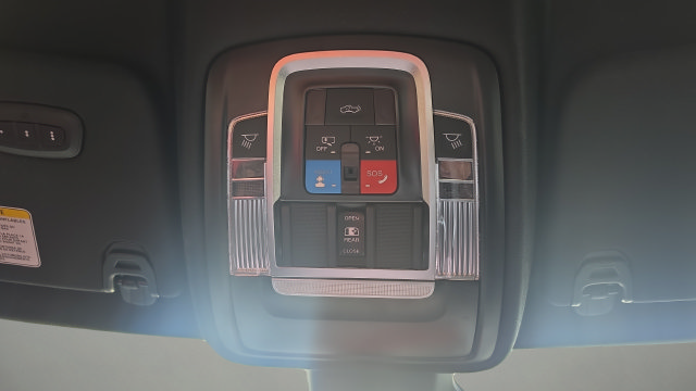 Used 2025 RAM 1500 Laramie w/ Sport Appearance Package AWD/4WD image 15