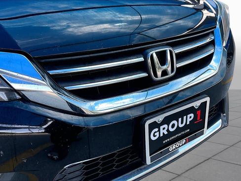 Used 2015 Honda Accord EX image 30