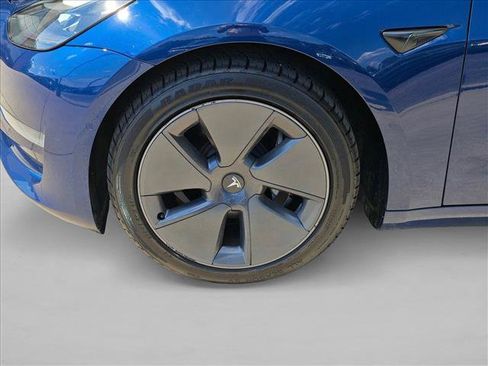 Used 2022 Tesla Model 3 Long Range AWD/4WD image 24