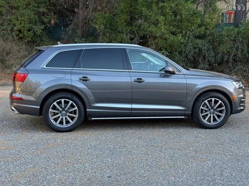 Used 2018 Audi Q7 3.0T Premium Plus image 5
