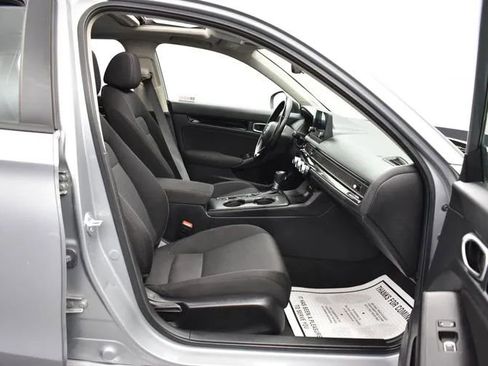 Used 2022 Honda Civic EX image 16