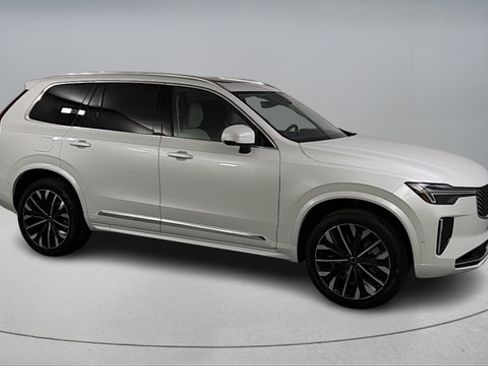 Used 2026 Volvo XC90 T8 Ultra w/ Protection Package Premier AWD/4WD image 2