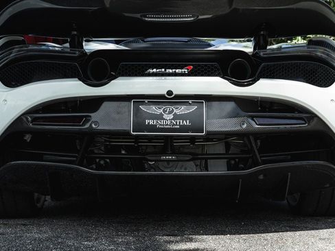 Used 2018 McLaren 720S Performance RWD image 27