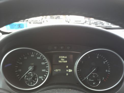 Used 2011 Mercedes-Benz ML 350 4MATIC 4dr ML 350 image 21