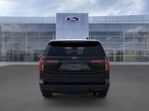 New 2025 Ford Expedition Platinum w/ Stealth Appearance Package image 5