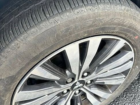 Used 2020 Mitsubishi Outlander SE image 8