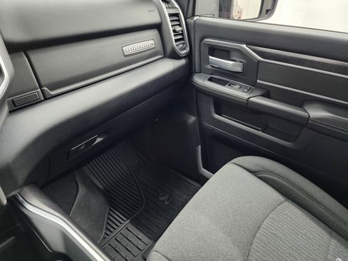 Used 2024 RAM 3500 Big Horn w/ Night Edition image 12