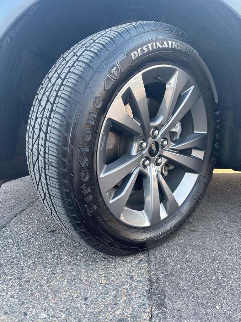 Used 2021 Ford Explorer XLT w/ Equipment Group 202A AWD/4WD image 10